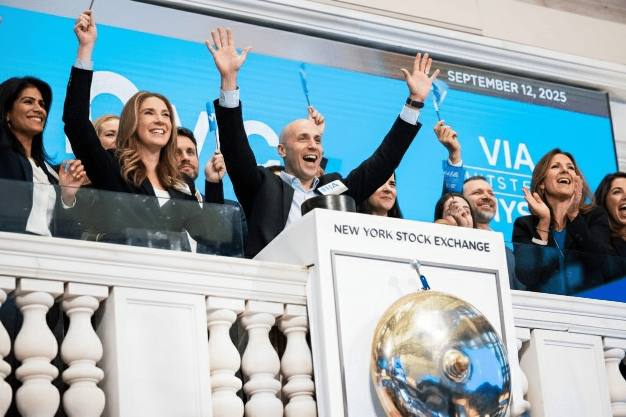 Via încheie prima zi la bursă peste prețul IPO