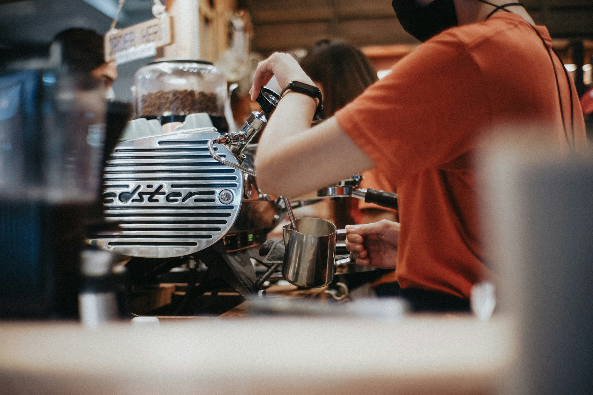 S-a lansat prima aplicație cu inteligență artificială pentru pasionații de cafea