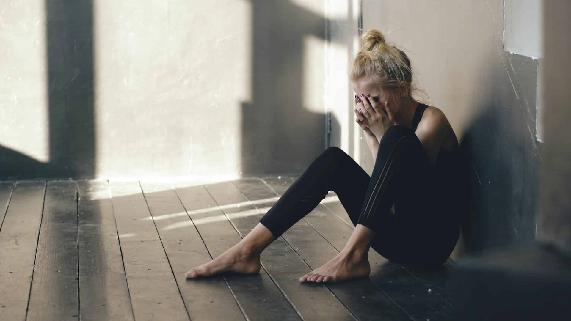 Psihologii trag un semnal de alarmă. „Sindromul inimii de gheață”, o problemă emoțională tot mai frecventă