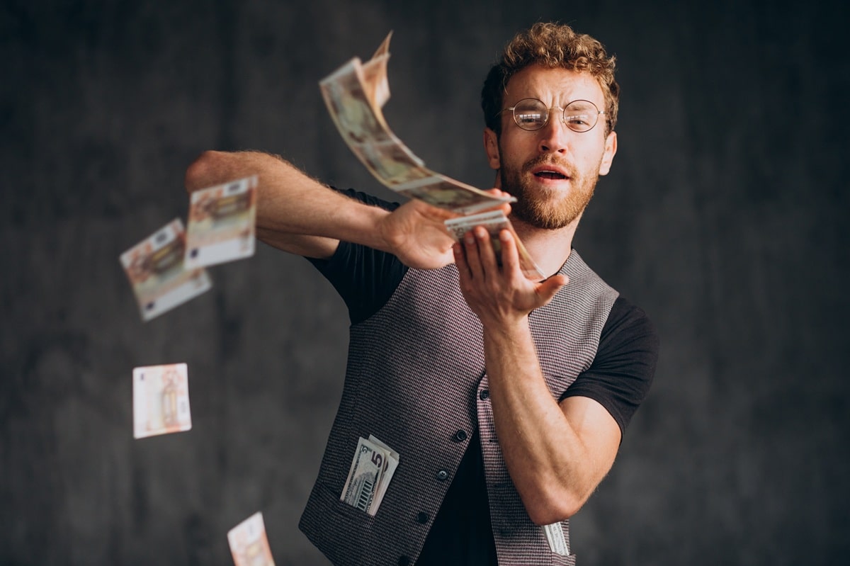Lifestyle financiar- cum să îți gestionezi mai bine banii