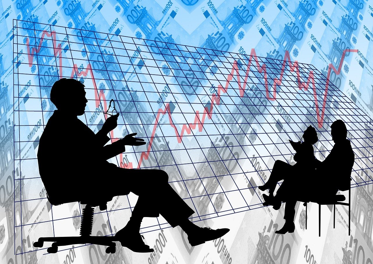 Managerii români, tot mai rezervați. Patru din zece se așteaptă la o scădere a economiei în 2026