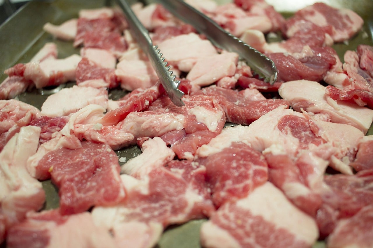 Consumul de carne în România. Preferințe puternic influențate de tradiție, preț și accesibilitate