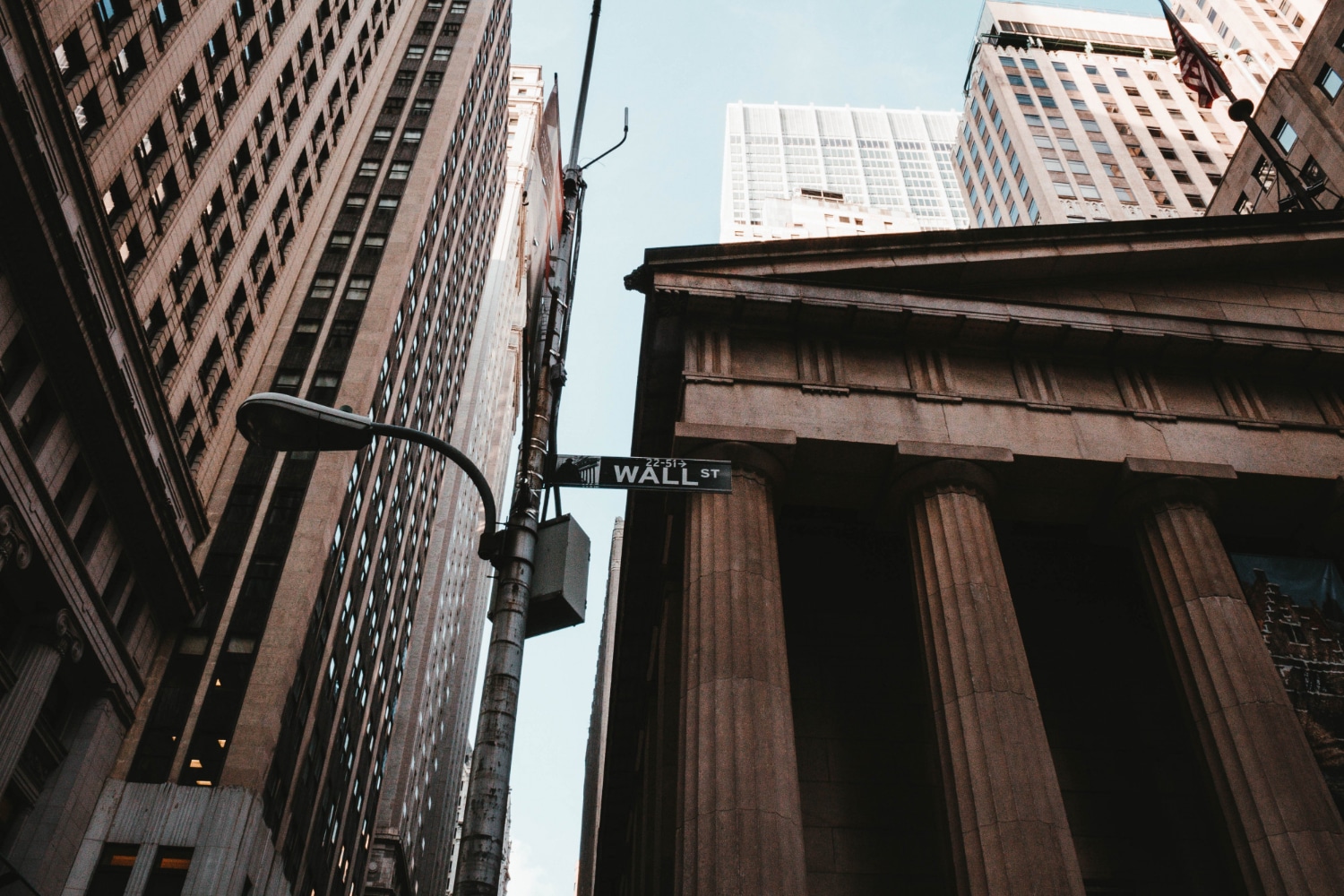 Wall Street scade înaintea raportului crucial privind ocuparea
