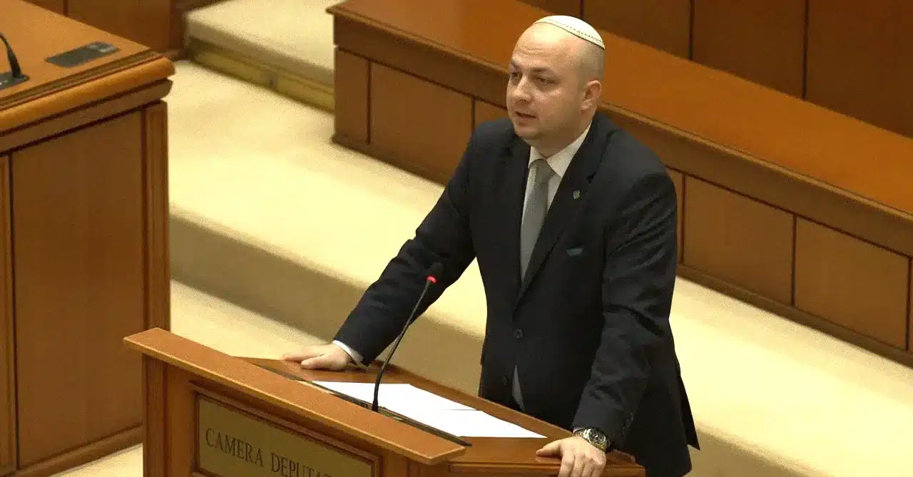 Manifestările antisemite iau amploare după un gest controversat în Parlament
