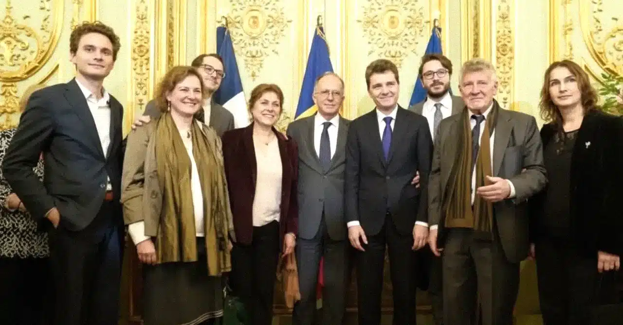 Nicușor Dan retrăiește momente speciale la Paris alături de o persoană importantă din trecutul său