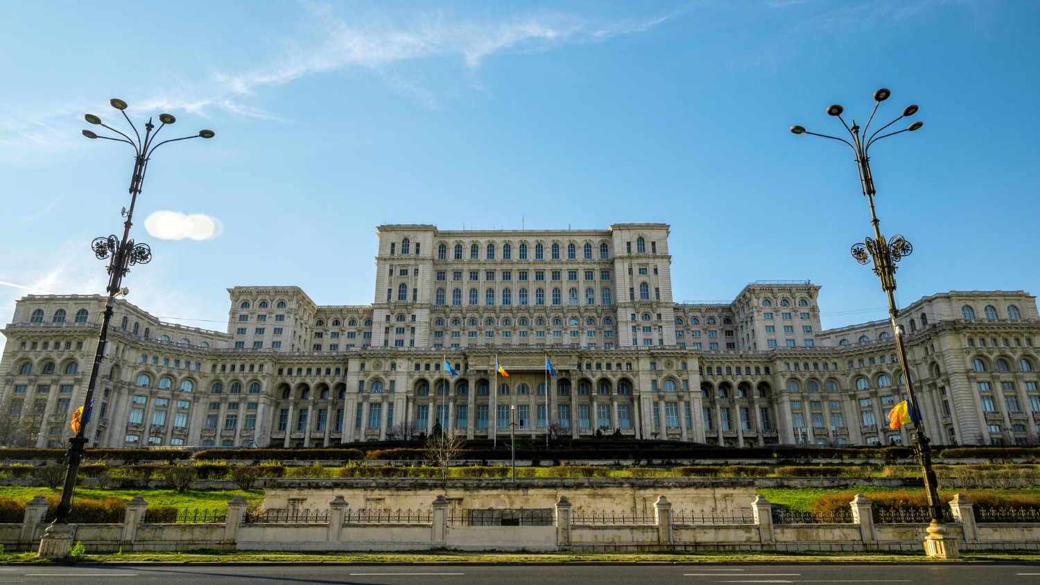 Moțiune simplă împotriva ministrului Apărării, depusă de senatorii PACE
