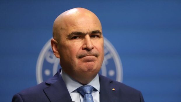 Bolojan, o poză și avocata PNL arestată. Guvernul – Nu o cunoaște!