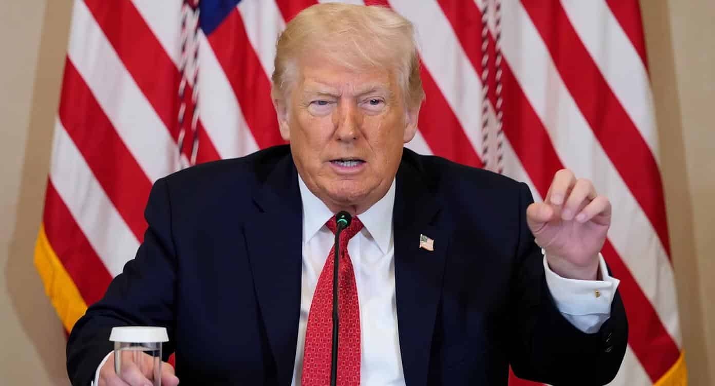 Donald Trump l-a imitat pe președintele Macron cu accent francez
