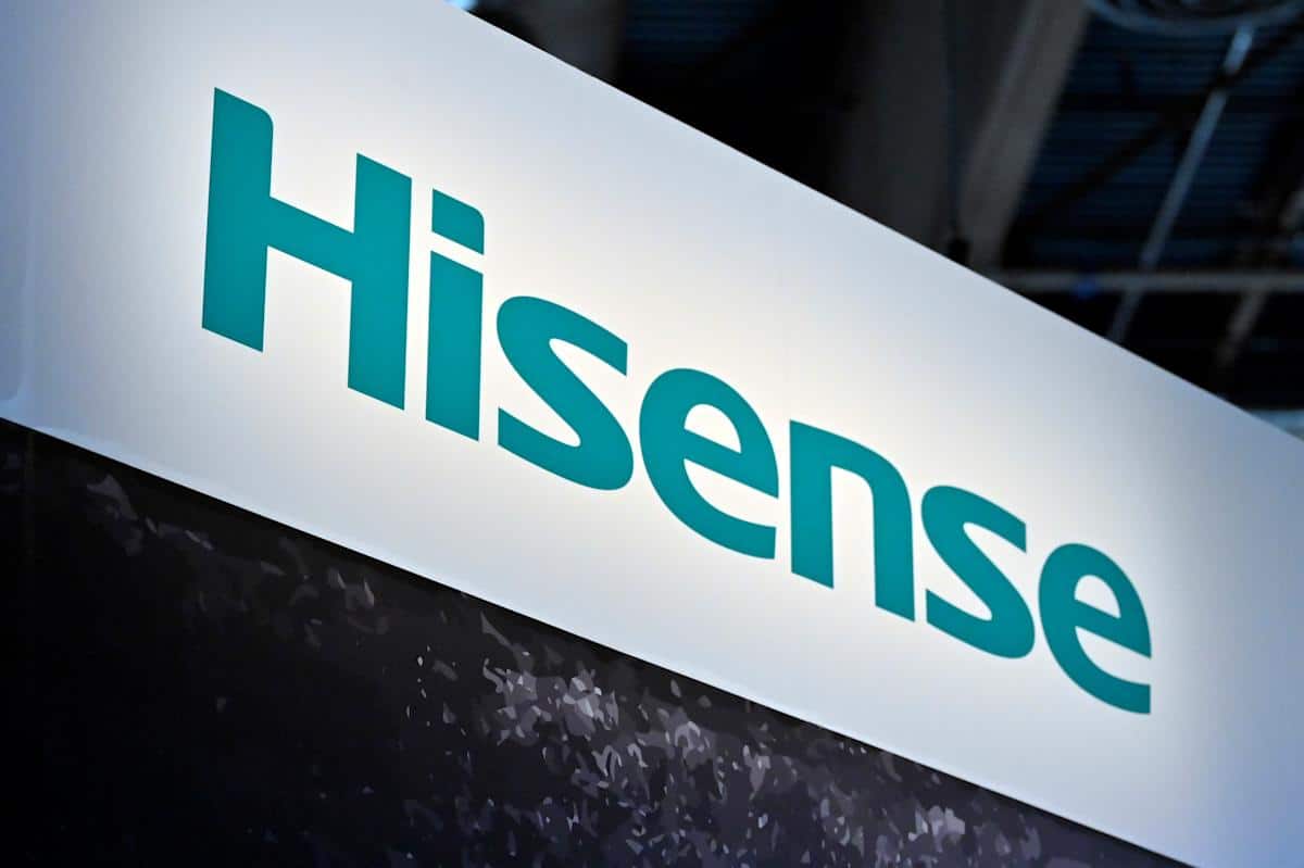 Hisense la CES 2026: Televizoare rulabile și proiectoare laser