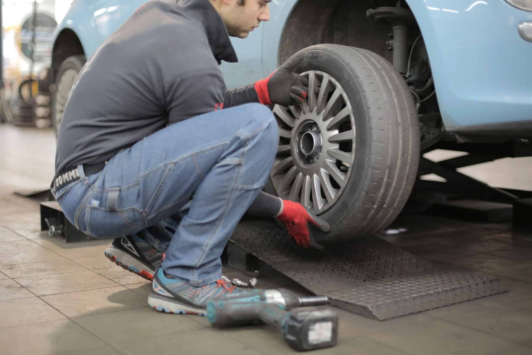 Iarna nu mai vine? Anvelopele 205 55 R16 și soluția șoferului adaptat