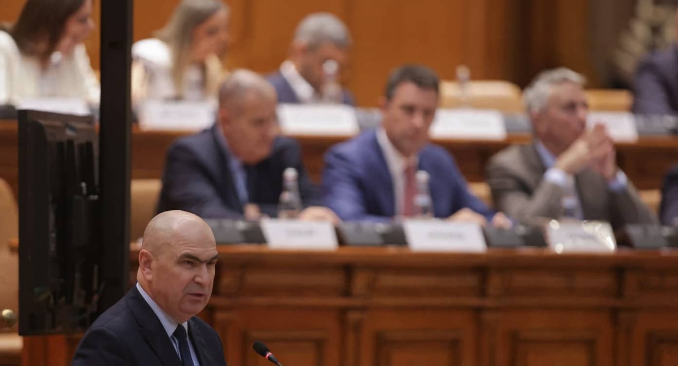 Proiectul reformei administrative, adoptat. Analist: o cosmetizare