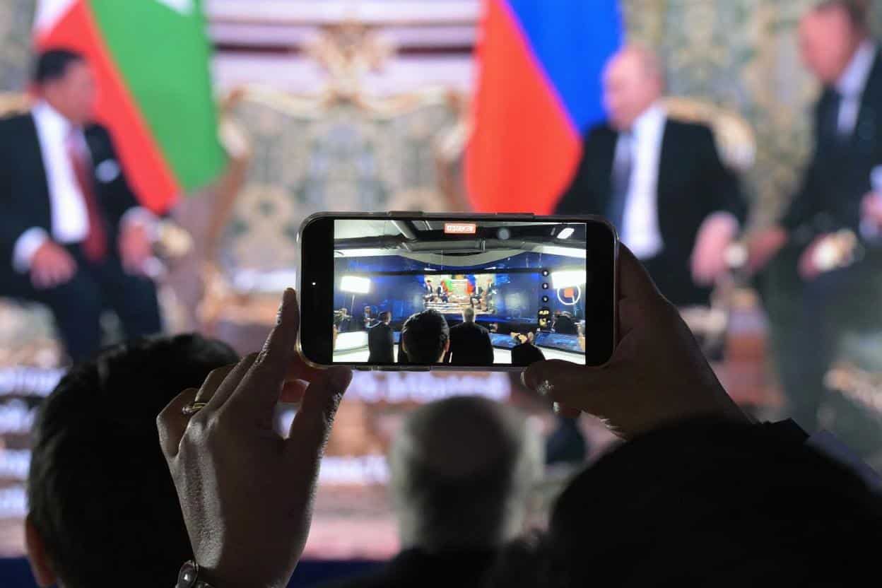 Rusia vs. Tehnologie – 37.166 ore de internet tăiat și controlul total ca scop