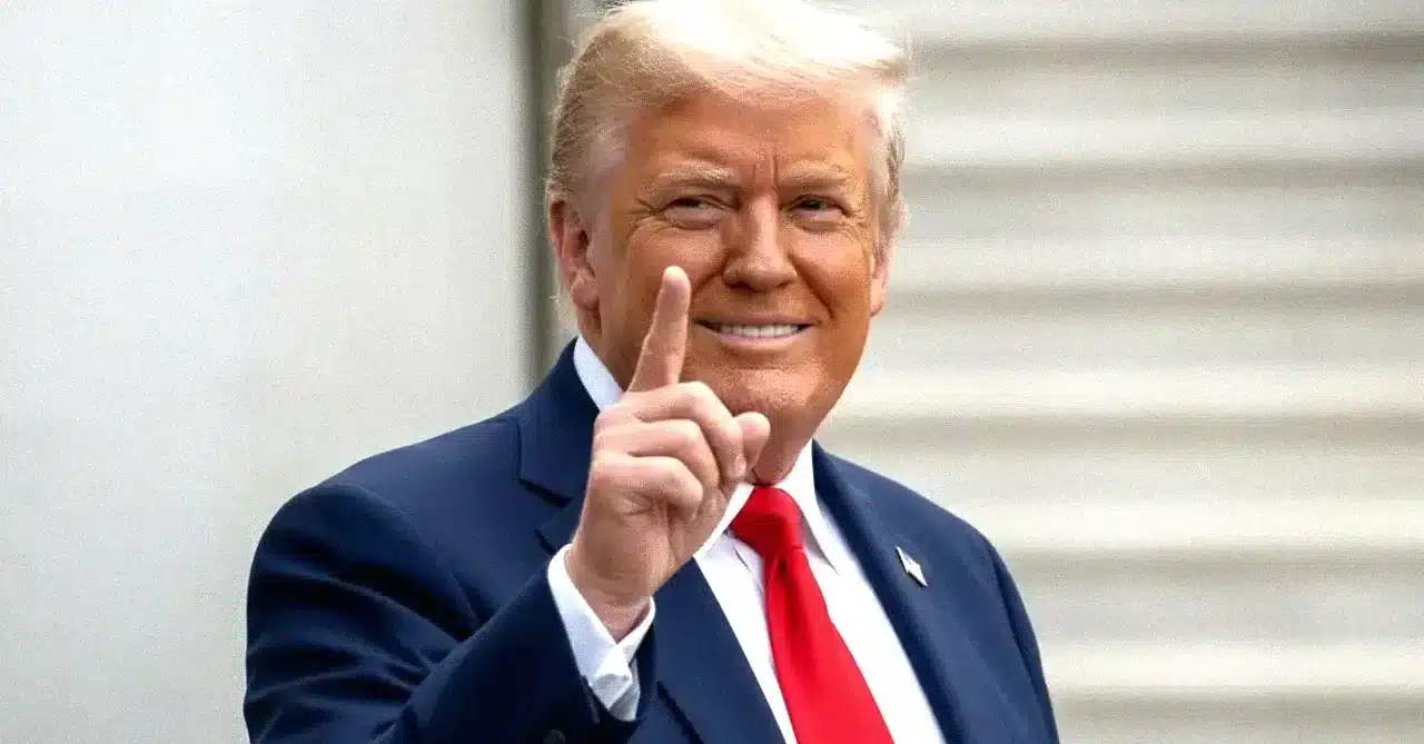 Trump afirmă că a învins inflația și critică Rezerva Federală