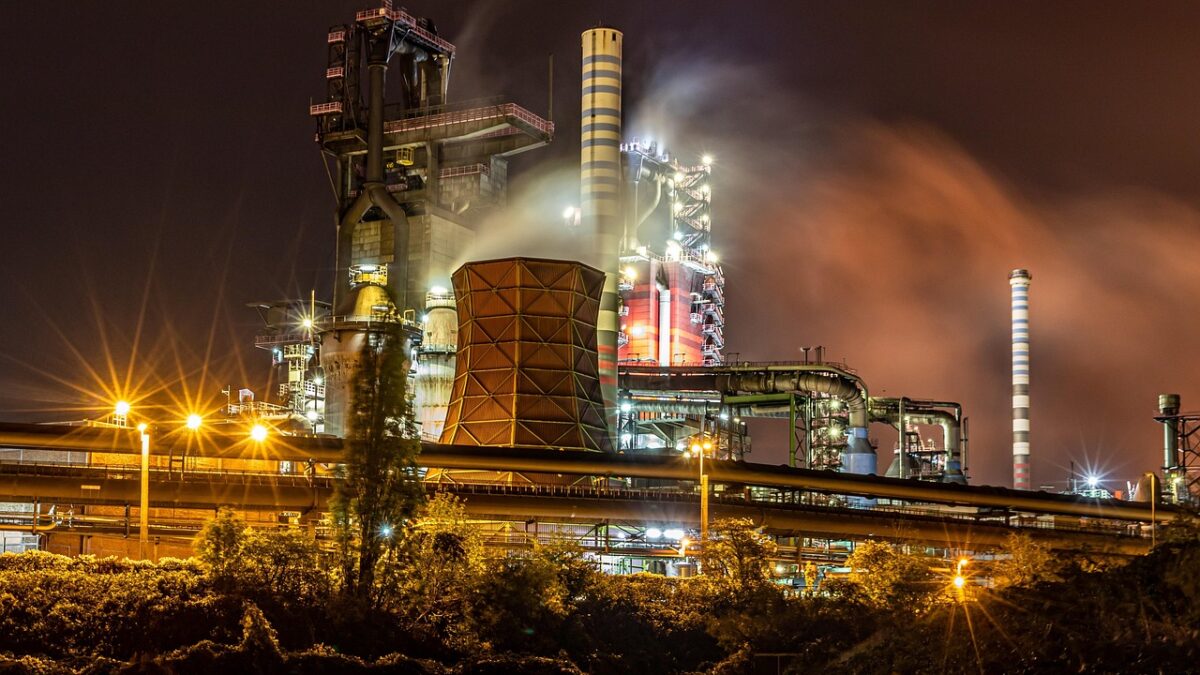 Combinatul din Hunedoara, vândut cu 12,5 milioane €. UMB Steel preia tot, inclusiv halda