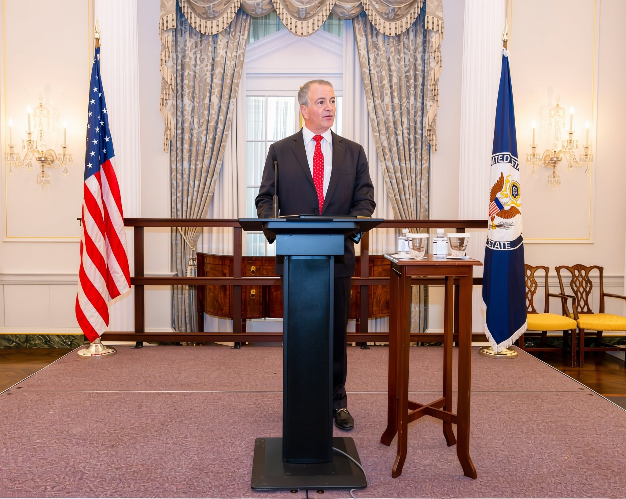 Darryl Nirenberg începe mandatul de ambasador american cu o bogată experiență diplomatică