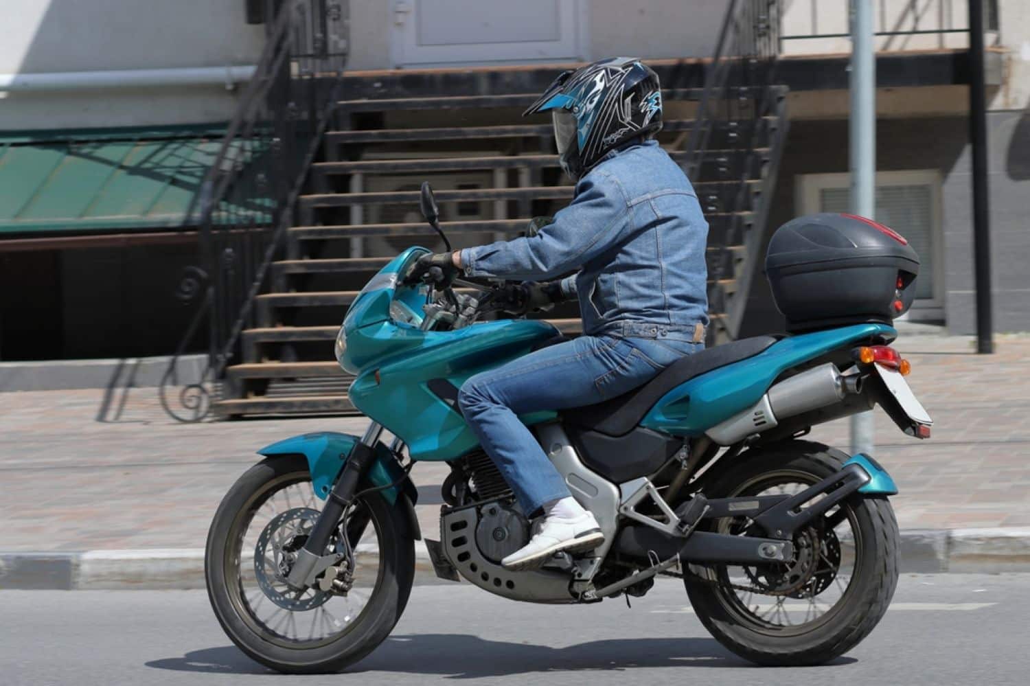 5 criterii importante după care să alegi o motocicletă pentru oraș