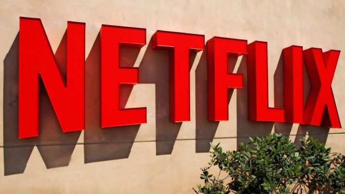 Netflix ofertează 108 miliarde de dolari pentru a cumpăra Warner Bros