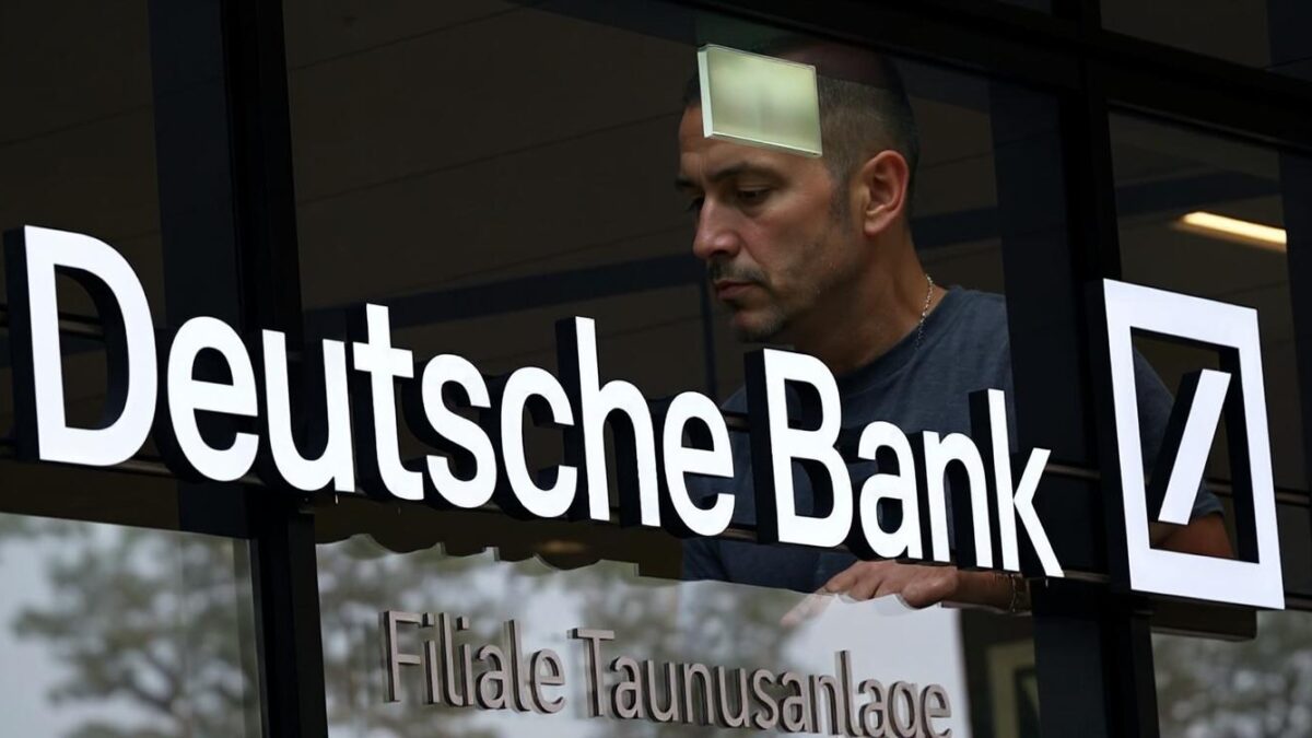 Prăbușire de 1.000 mld. dolari în tech: Deutsche Bank vede ecouri ale crizei dot-com