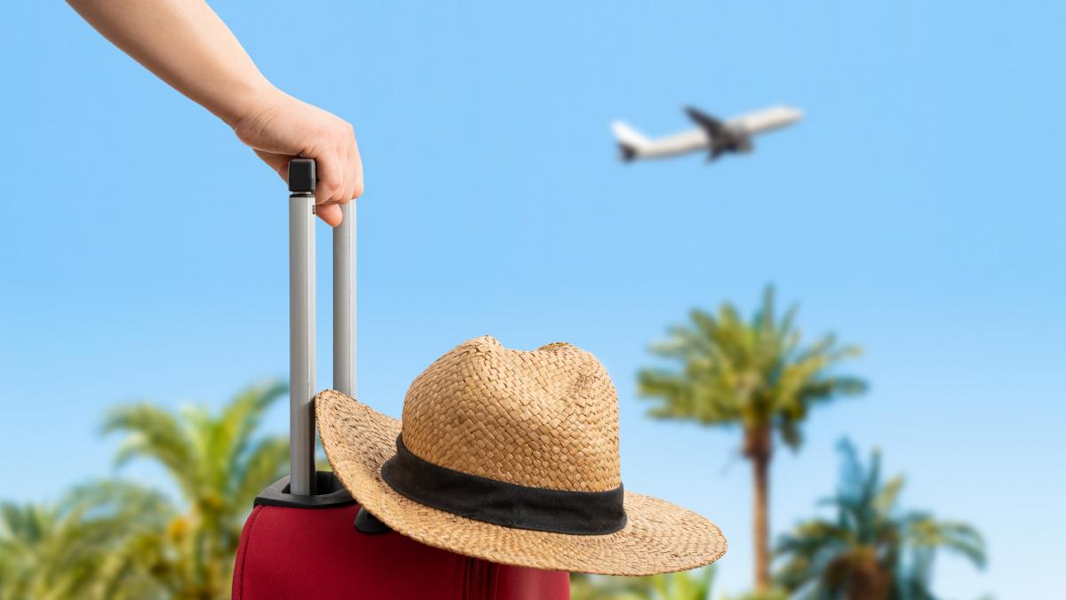 Românii au cheltuit 10 mld. euro pe vacanțe în 2025. Unde au mers 4 milioane de turiști