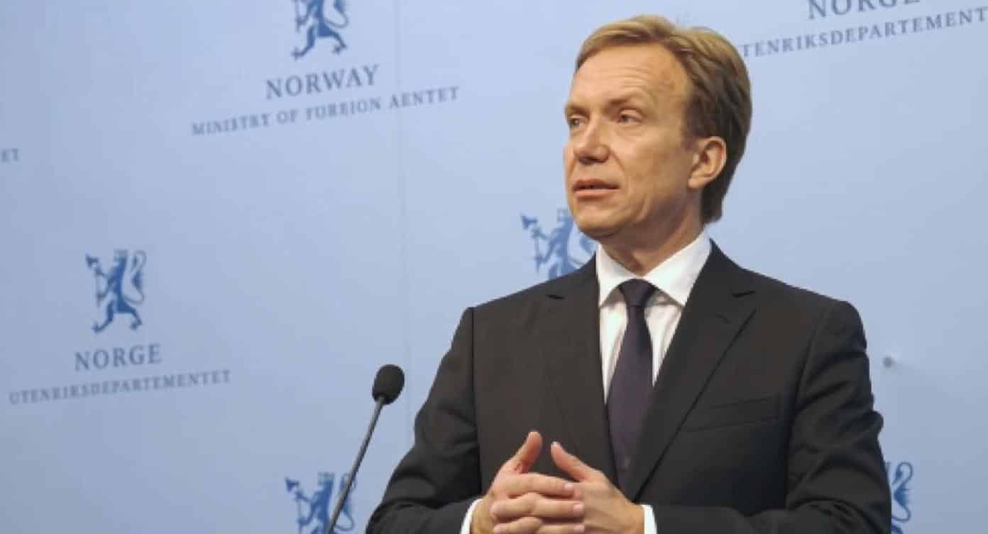 Șeful Davos, sub lupă pentru 3 cine cu Epstein. Ancheta internă a început.
