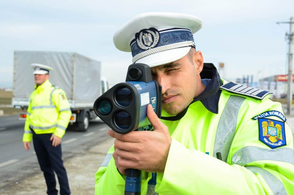 Soferii cu amenzi neplatite vor pierde permisul de conducere