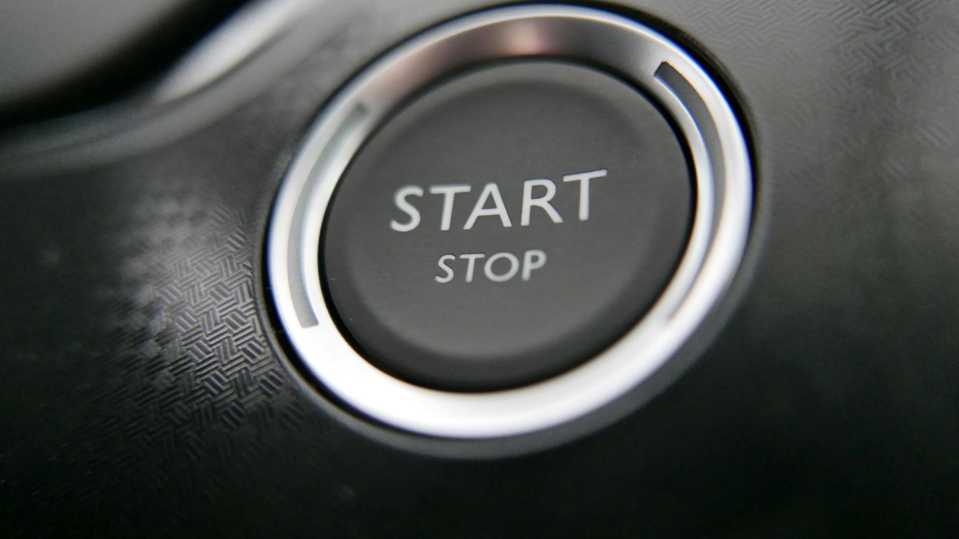 SUA elimină sistemul Start-Stop. Șeful EPA: „Enervant”. Datele arată reduceri de emisii de 2,4%