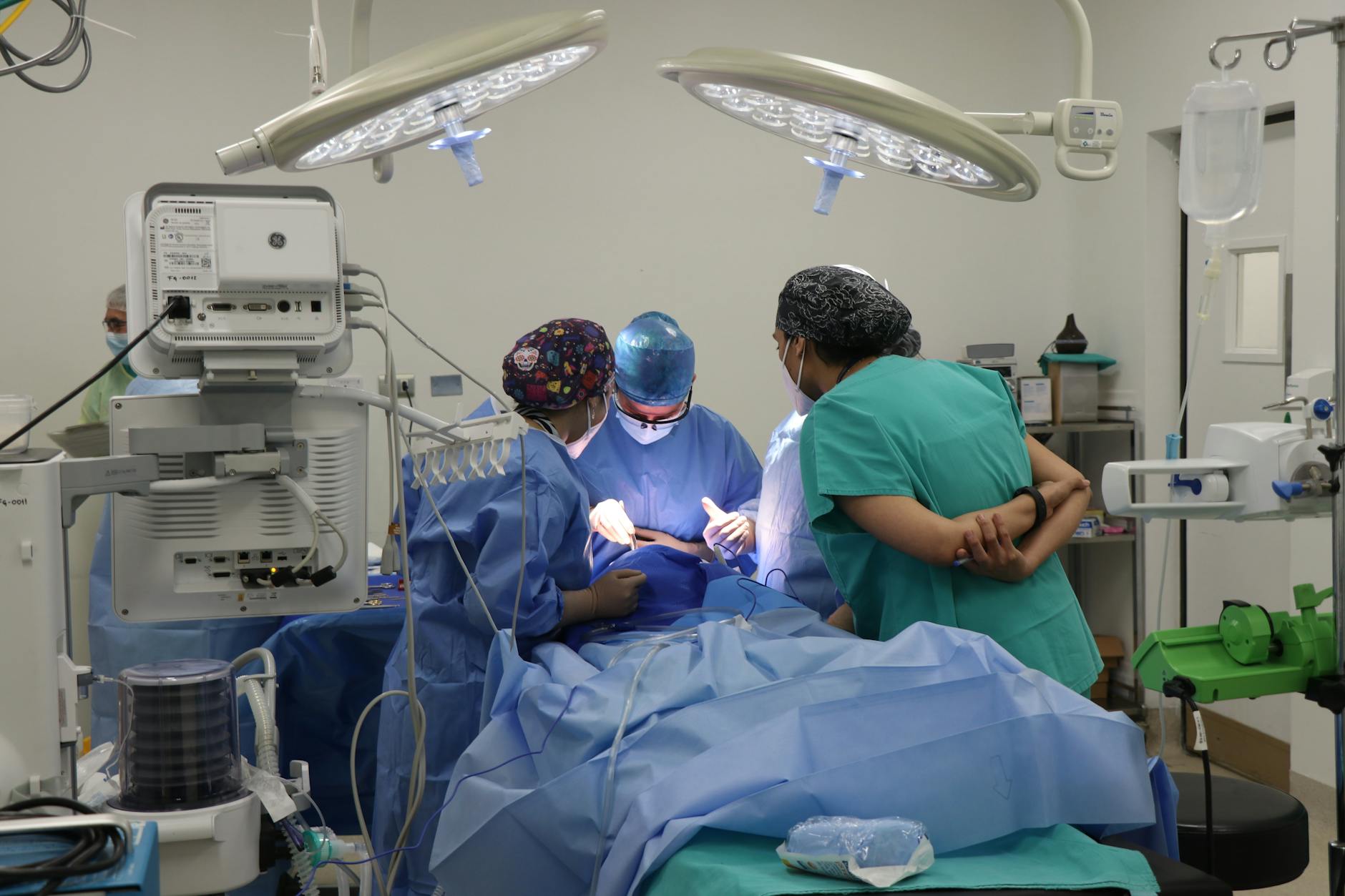 Tehnologia 3D transformă chirurgia creierului și salvează vieți în sali de operație