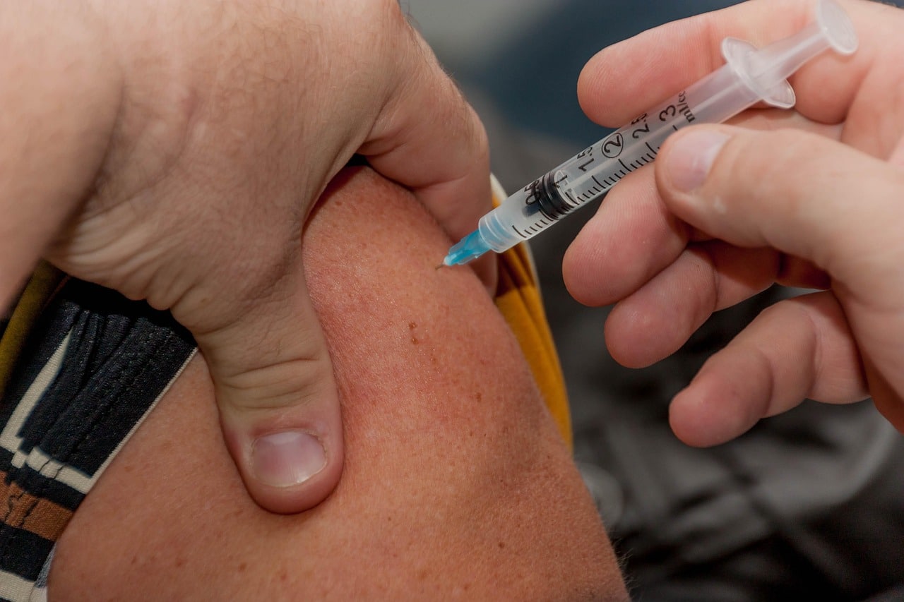 Vaccinul antigripal 2026 vine în 4 variante noi pentru protecția românilor