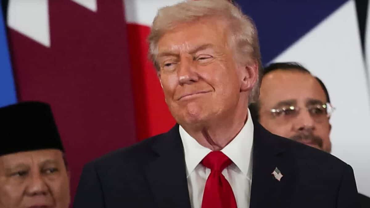 4 saptamani de razboi. Trump confirma scufundarea a 10 nave iraniene