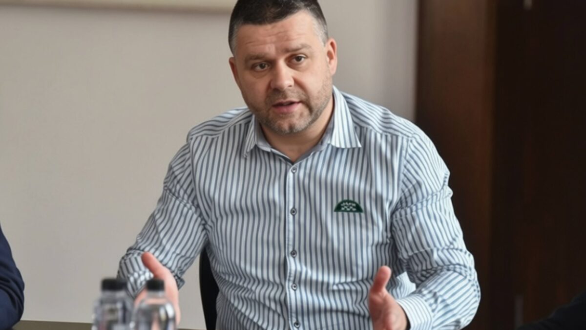 Ciucu amenință cu amenzi companiile de utilități – nu mai spargeți asfaltul proaspăt turnat