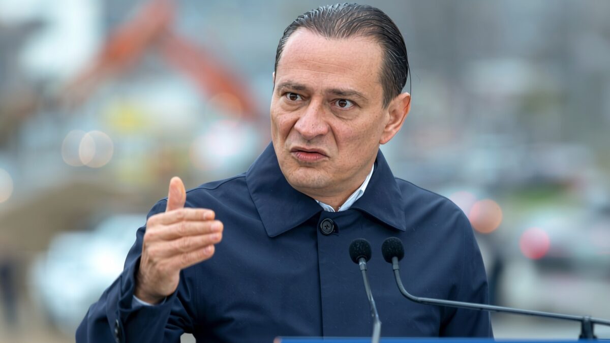 Băluță, atac frontal la premierul Bolojan pe care îl acuză că frânează România