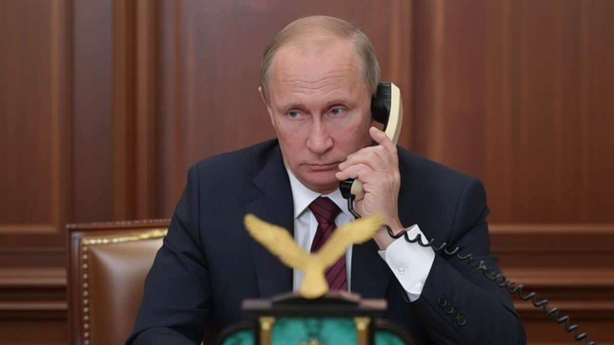 Trump respinge oferta lui Putin pentru 450 kg de uraniu iranian