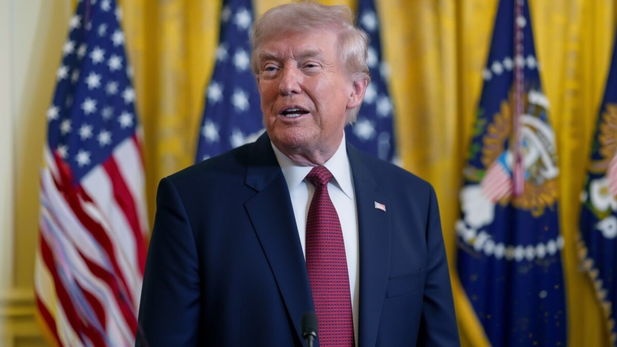 Trump anunță decimarea puterii Iranului în două zile și refuză orice acord