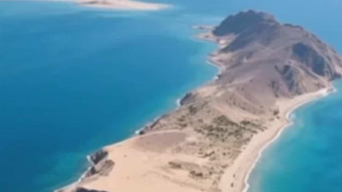 SUA bombardează insula prin care Iranul exportă 90% din petrolul său