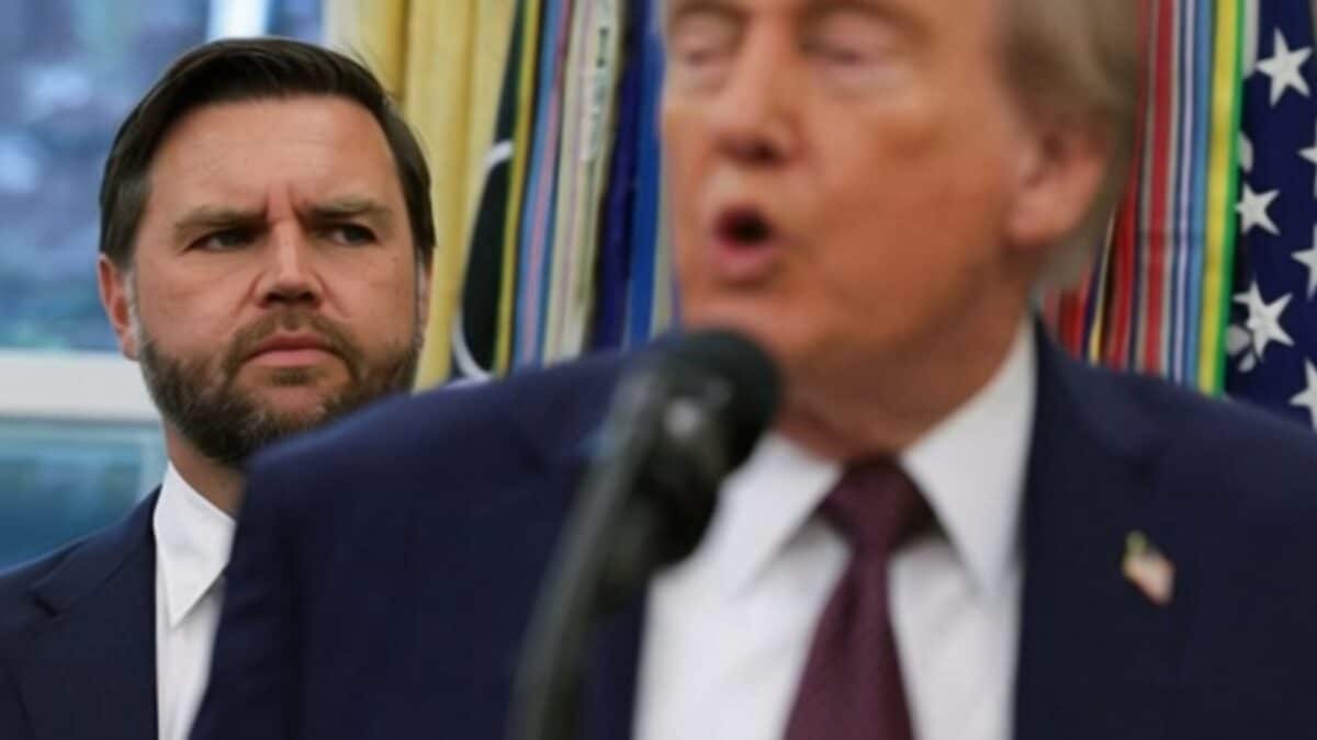 Fisuri la Casa Albă? JD Vance s-a opus atacului lui Trump asupra Iranului