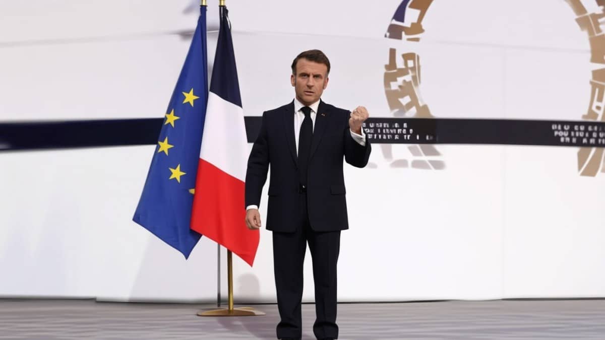 Macron îi cere președintelui iranian să oprească imediat atacurile din regiune
