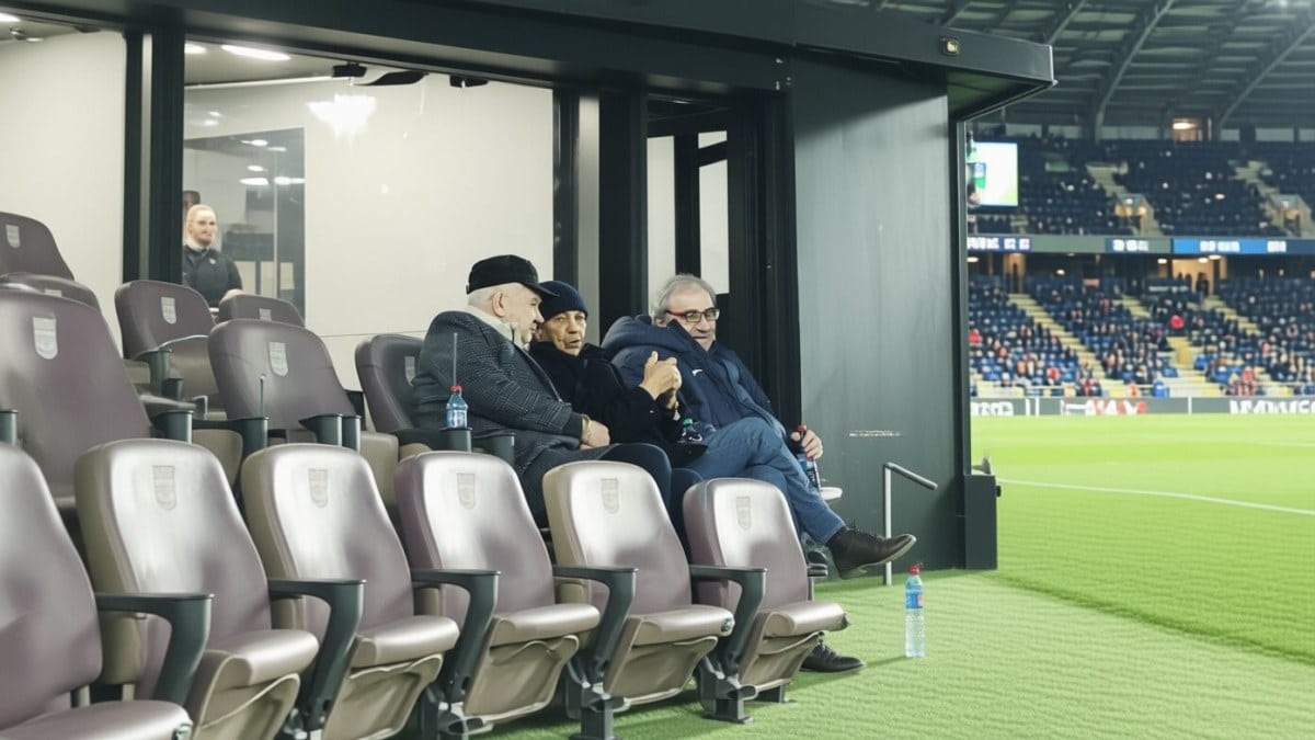 Un jandarm l-a gazat din greșeală pe Mircea Lucescu la meciul Rapid – Craiova 1-1