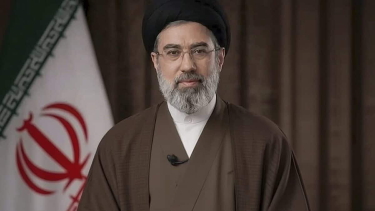 Recompensa de 10 milioane de dolari pentru noul lider iranian pe care tatal sau nu l-a dorit