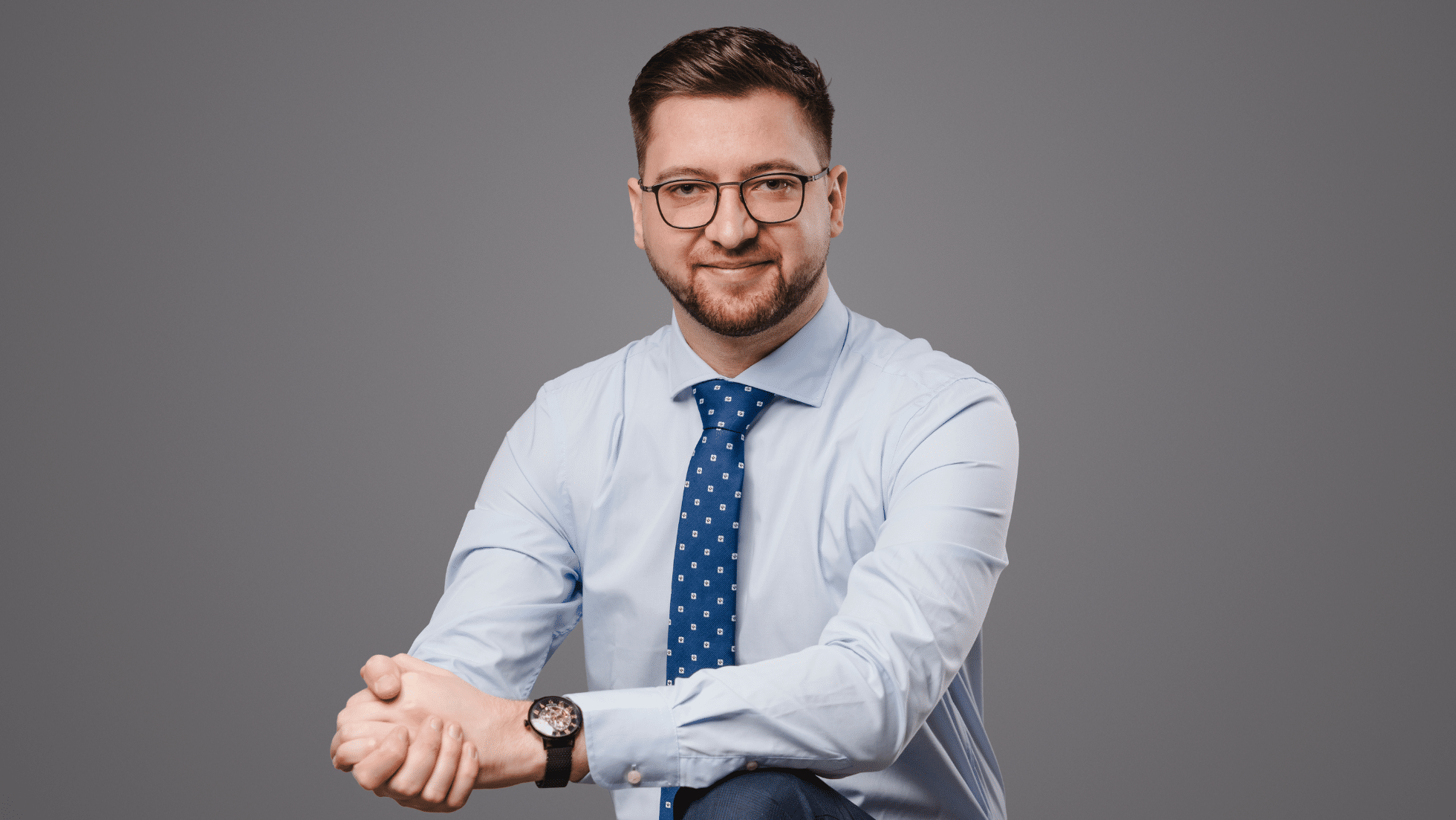 Românii pot obține finanțări, dar trebuie să evite trei 3 greșeli majore – Fondatorul AXR Consulting explică