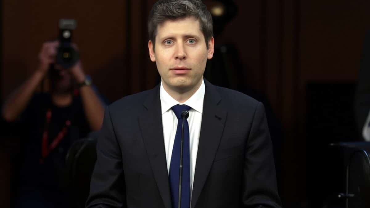 Sam Altman mulțumește programatorilor pe care AI-ul său îi lasă fără joburi