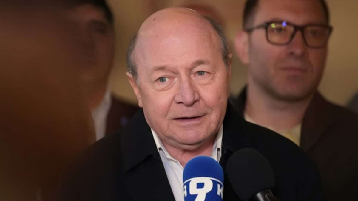 Băsescu avertizează Iranul ar putea lovi echipamentele americane din România