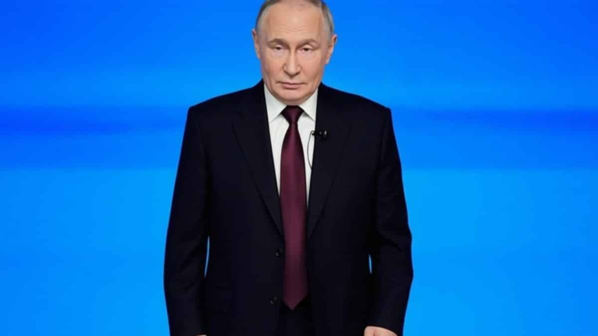 Kremlinul îi dă noi puteri lui Putin pentru a trimite trupe în afara Rusiei
