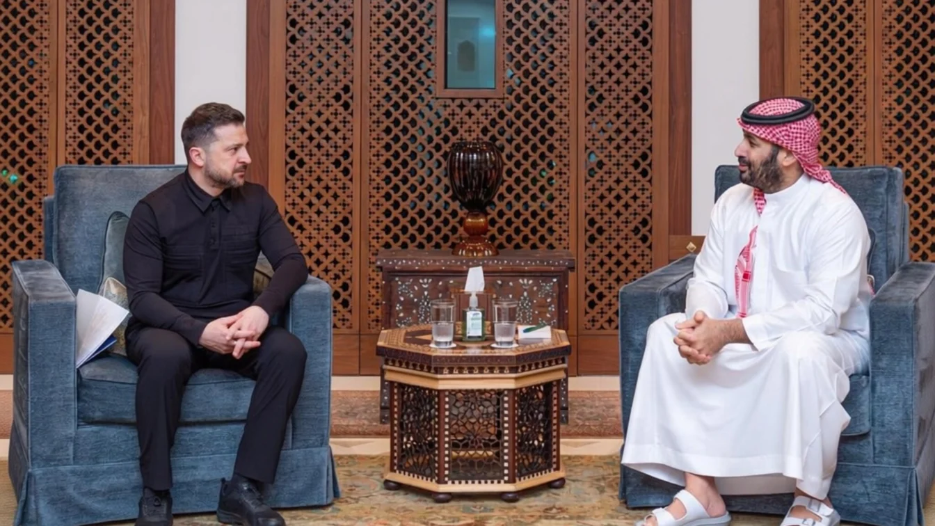 Zelenski anunță un acord de apărare cu Arabia Saudită vizând dronele iraniene
