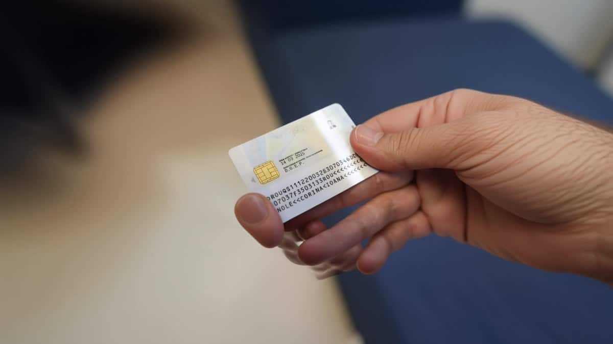 Buletinul electronic blochează conturi Revolut. Românii reclamă un coșmar birocratic