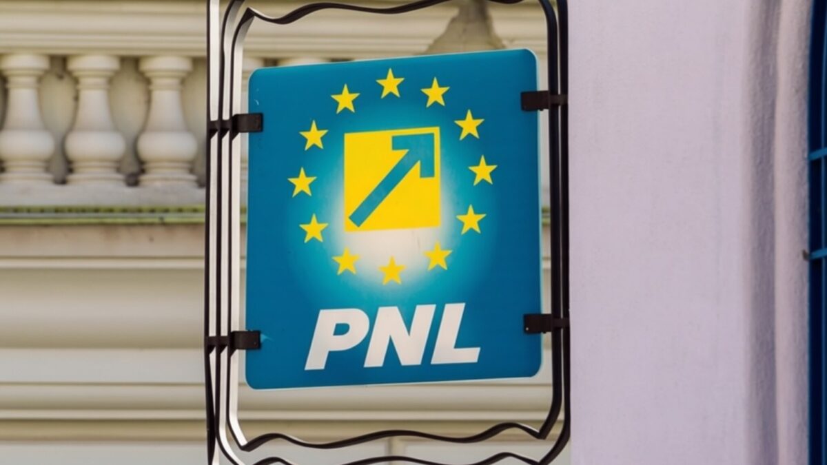 Liderii PNL tranșează la Sibiu soarta coaliției după amenințările PSD