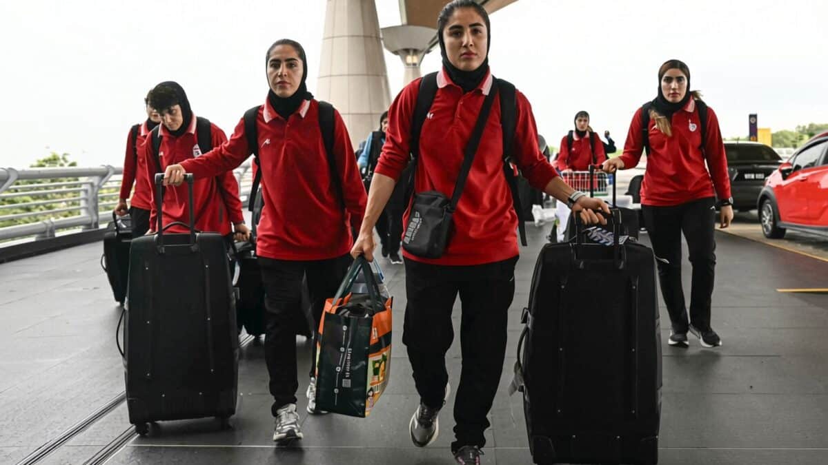 Cinci fotbaliste din Iran renunță la azilul din Australia și se întorc acasă