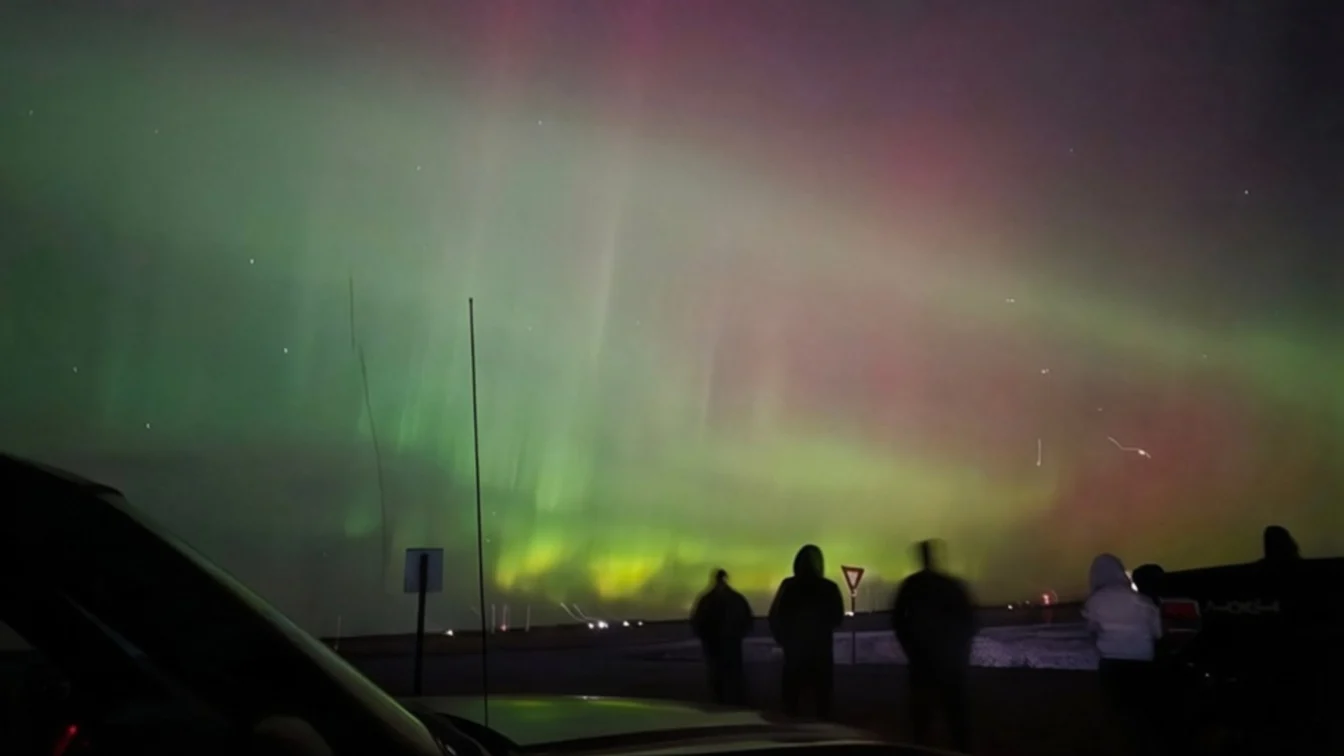 Furtună geomagnetică G2 lovește Europa și aduce aurora boreală la latitudini joase