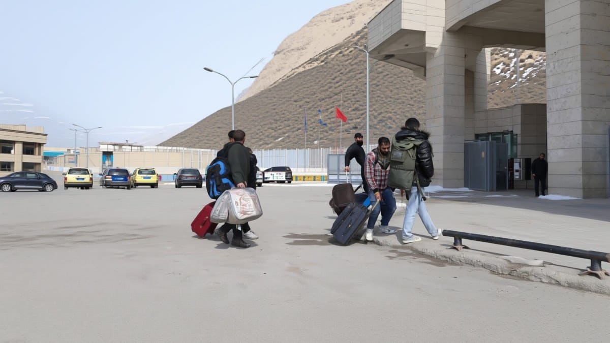 Mărturii de la granița Iran-Turcia: „Oamenii se tem de propriul lor guvern”