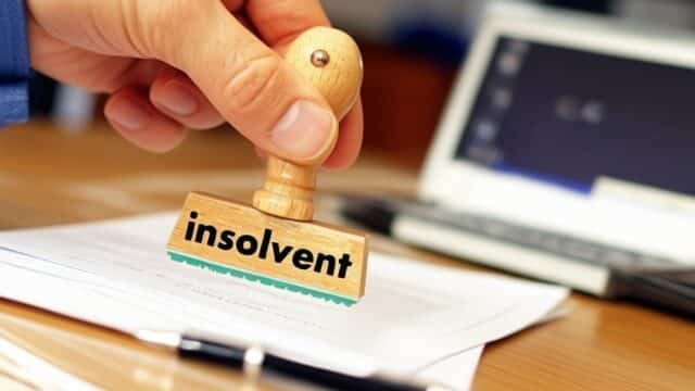 Cinci sectoare generează 77% din insolvențele din 2025. Comerțul și construcțiile, în top