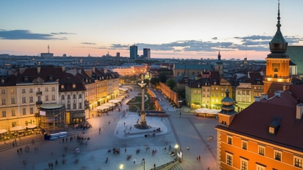 Varșovia interzice vânzarea de alcool noaptea. Polonia, pe locul 2 în UE la decese asociate